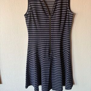 Theory Dress Striped Fitted with Zipper in the Front, Size 8 Summer Beach City